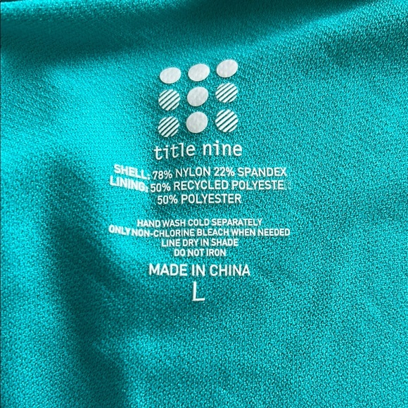 Title Nine Women's Set It and Forget It Halter Tankini Top in Navy Blue - Picture 6 of 6